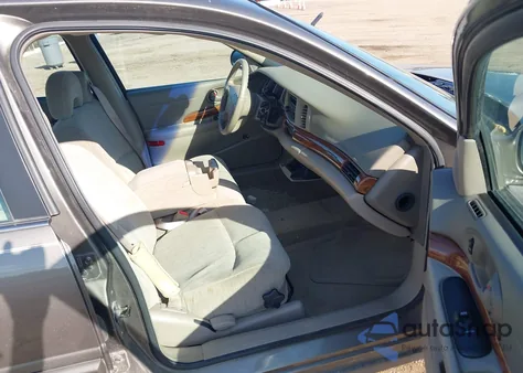 2002 Buick Lesabre Custom z USA, uszkodzony, nr VIN 1G4HP54K32U174711